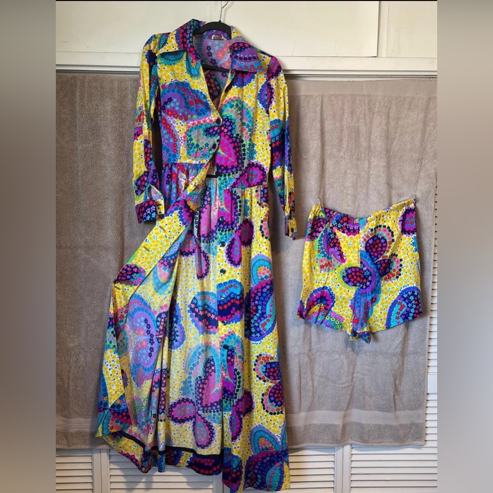 Vintage 70’s Hot Pants  paisley print